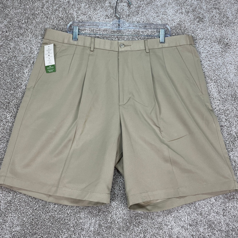 Dockers Premium Golf Cypress Shorts Mens 38 Pleated Relaxed Fit Khaki NEW